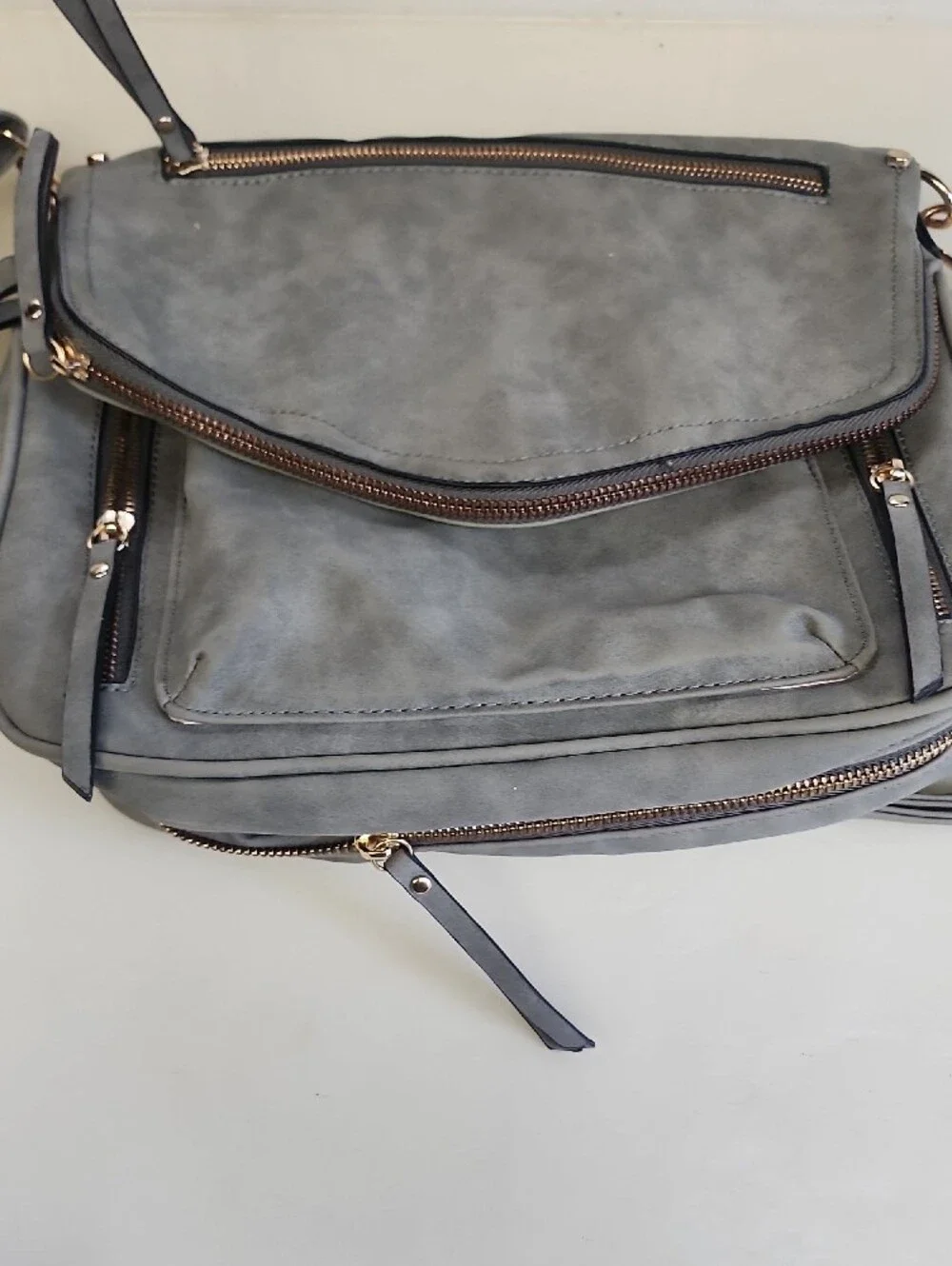 Modern Grey Crossbody Bag with Front Zip Pockets